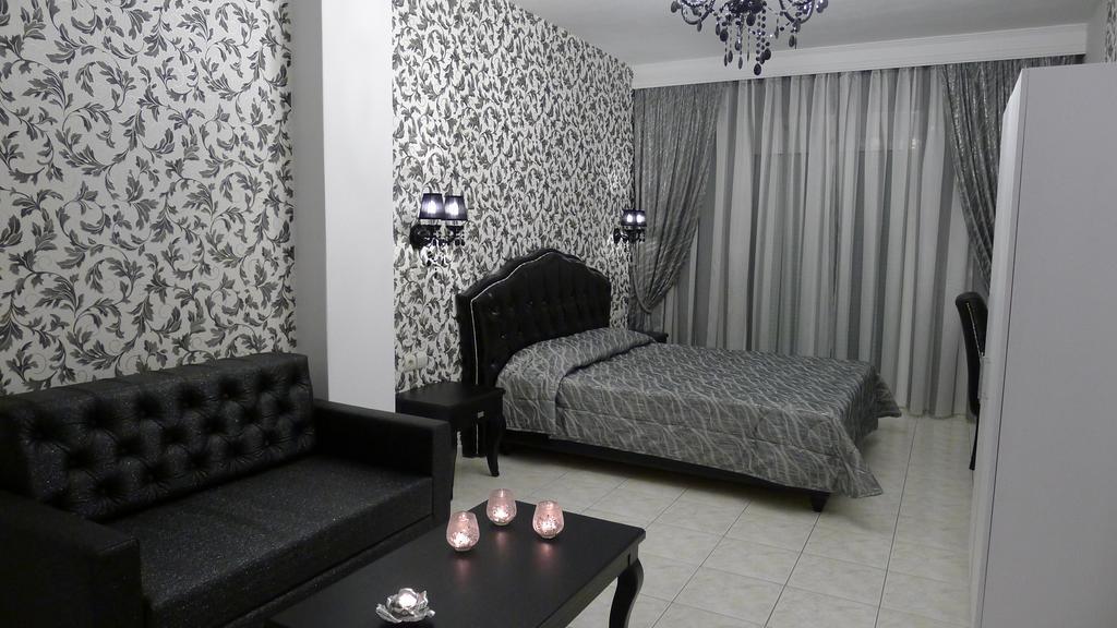 George & Sia'S House Apartment เนโอสมาร์มาราส ภายนอก รูปภาพ